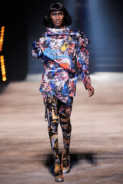 Look 34